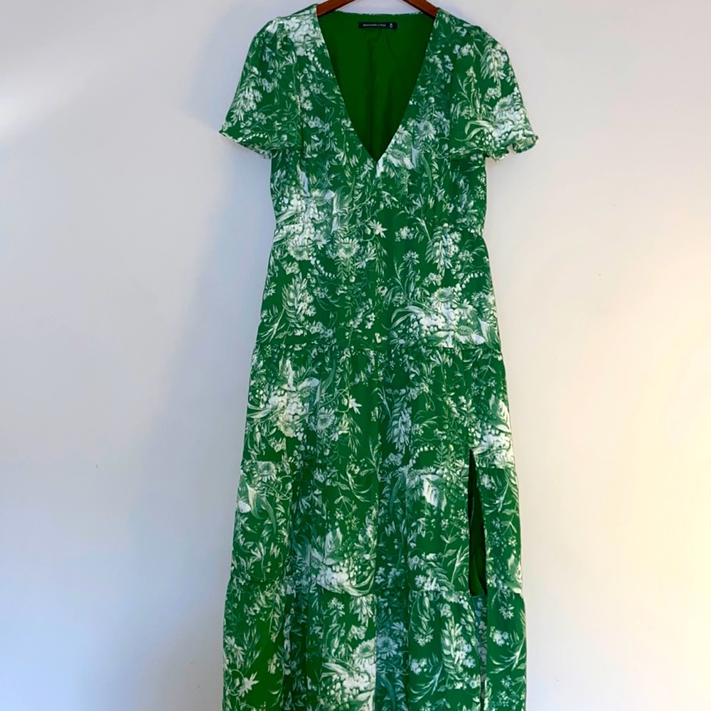 NWOT Abercrombie & Fitch Maxi Dress